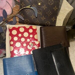 Gucci Burberrys LV Epi Brown Blue Mono Yayoi Kusama!!!👀🥳🥳❌❌